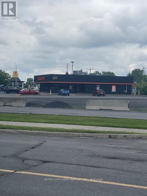 700 BROOKDALE AVENUE Cornwall ON K6J5M2