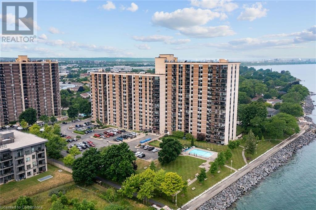 500 GREENS Road Unit# 218