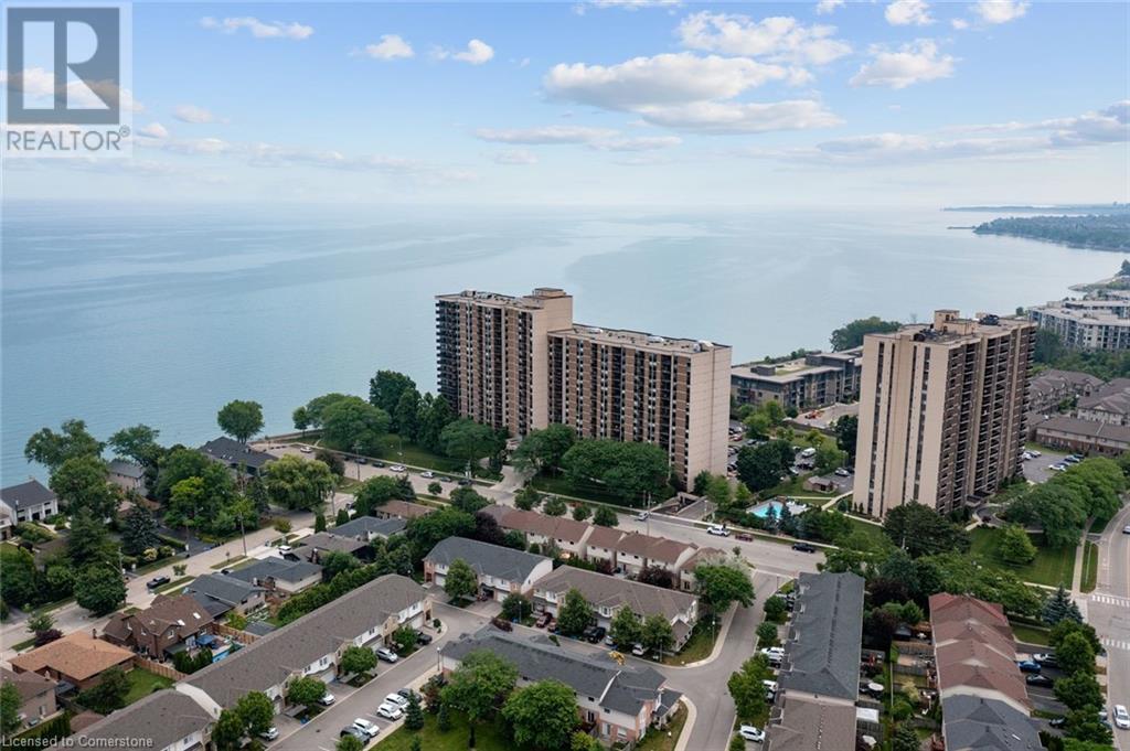 500 GREENS Road Unit# 218