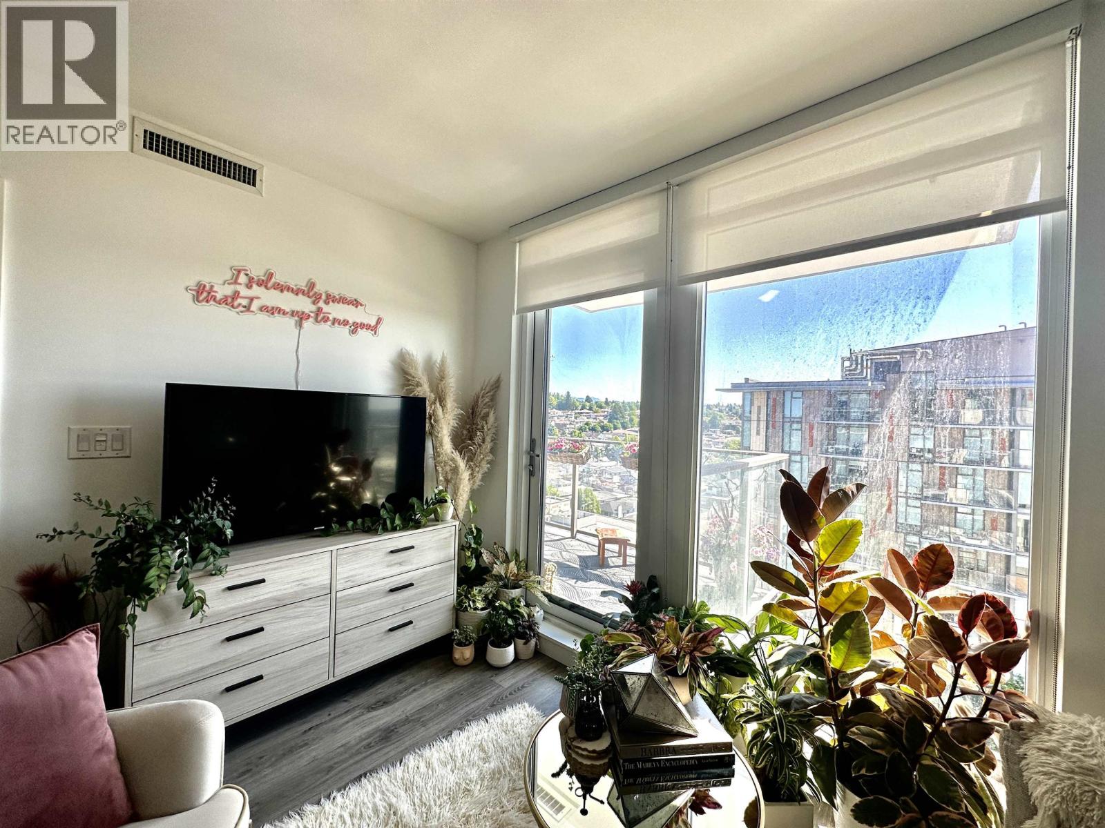 1308 8188 FRASER STREET