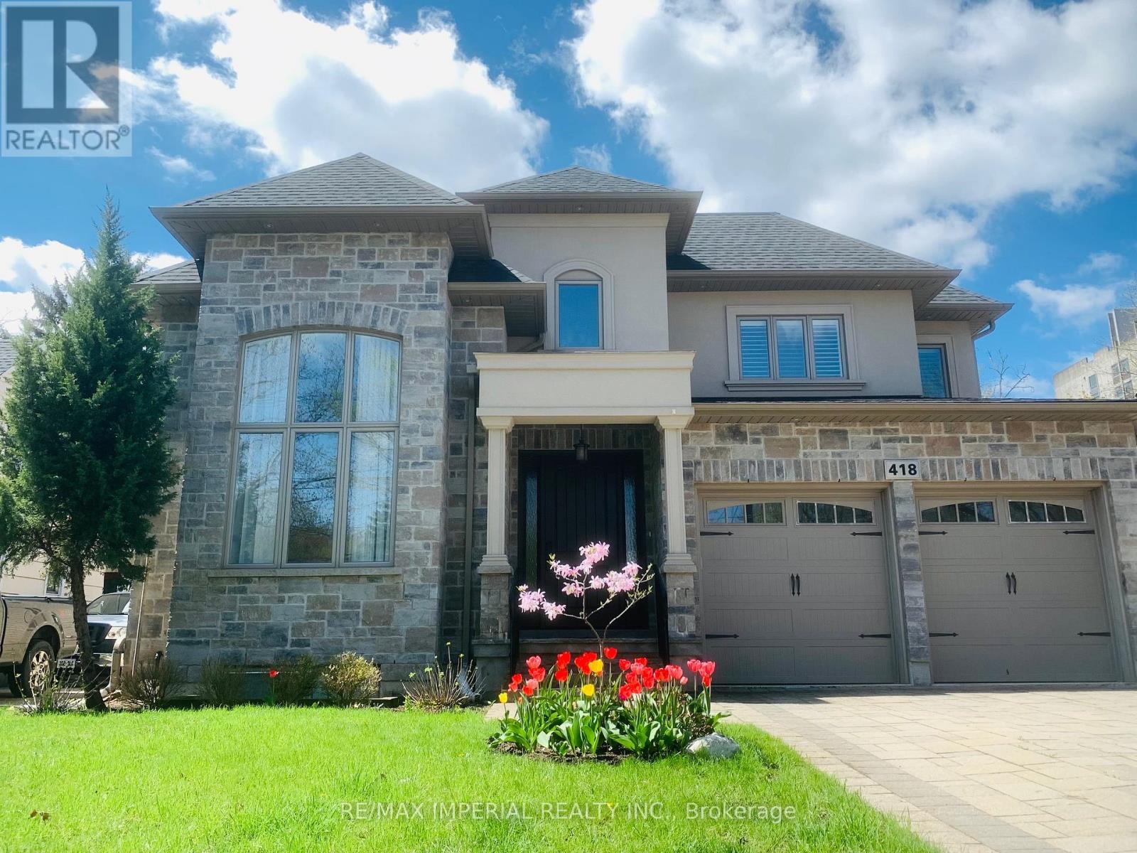 418 QUEEN MARY DRIVE