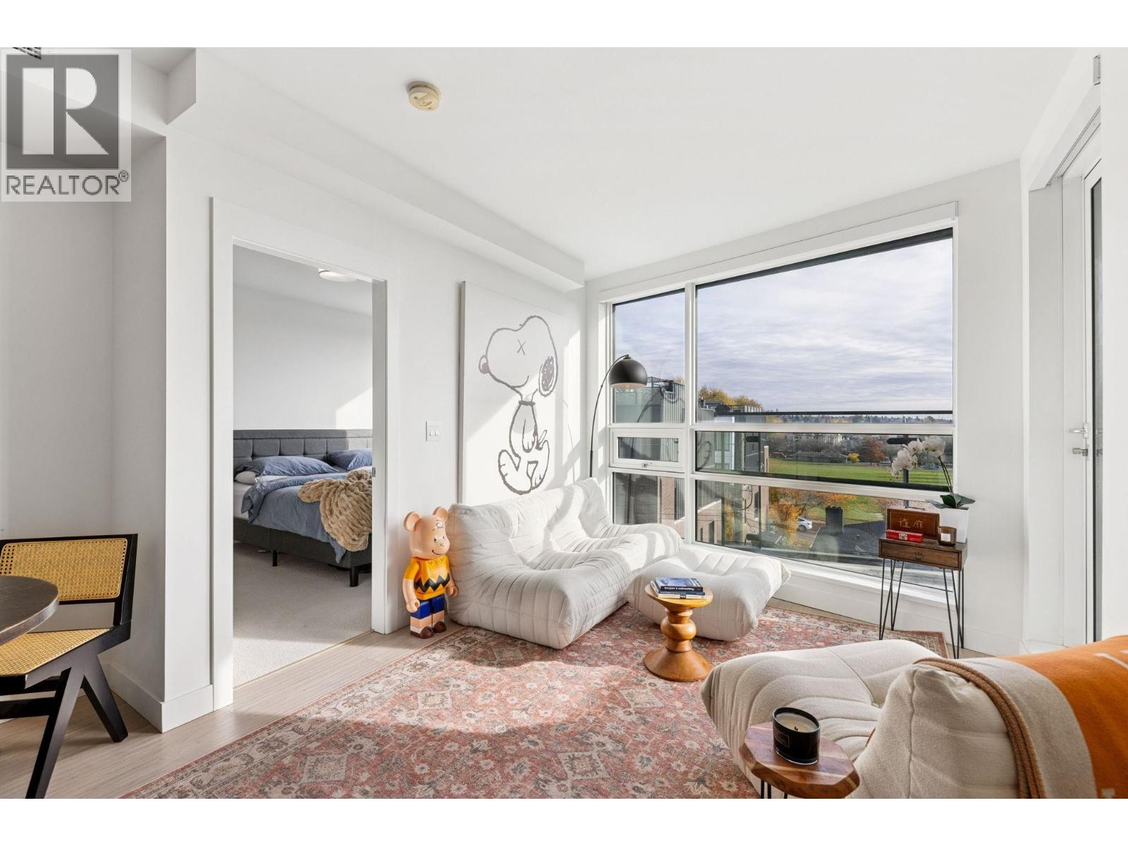 408 7638 CAMBIE STREET