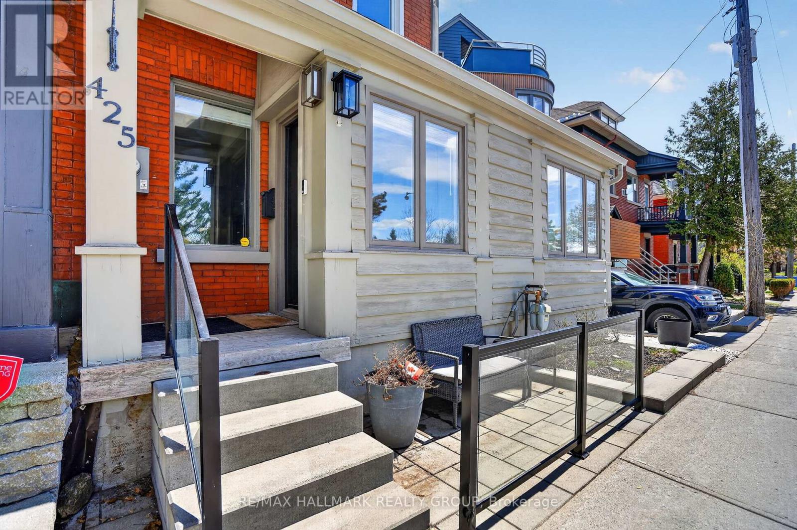 425 ECHO DRIVE