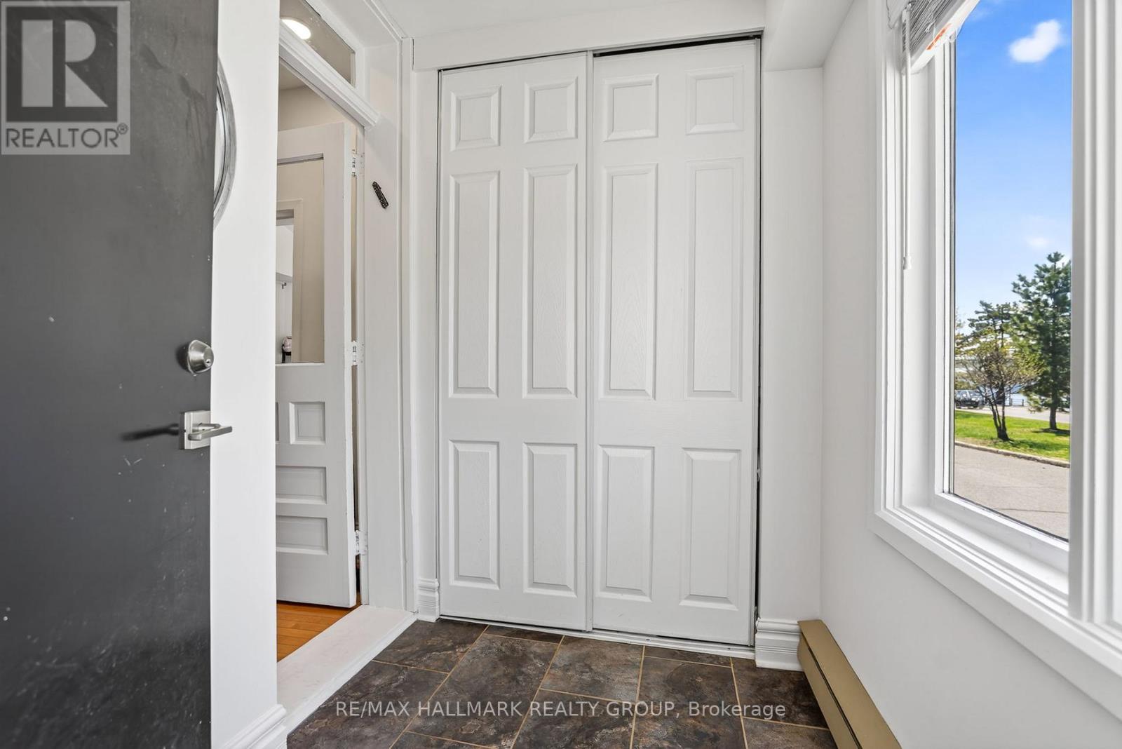 425 ECHO DRIVE