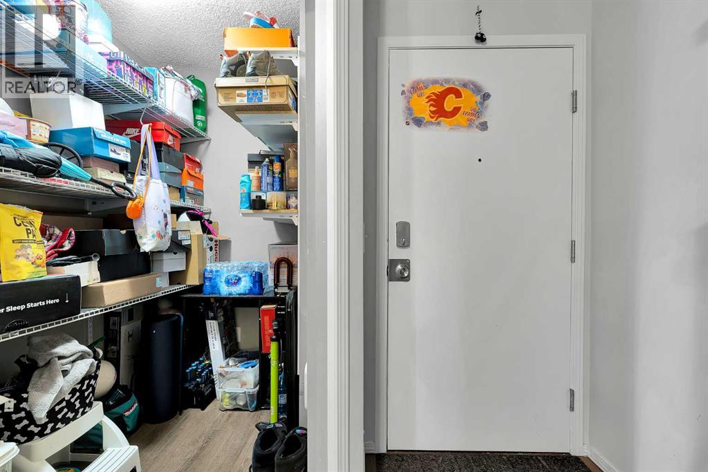 402, 5500 Somervale Court SW