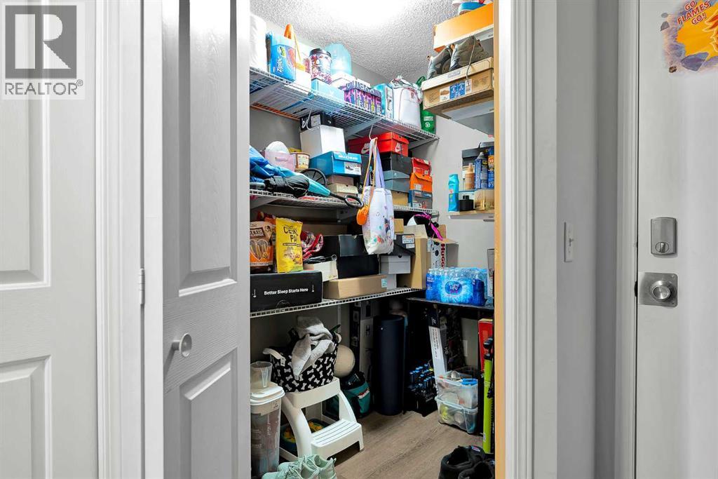 402, 5500 Somervale Court SW