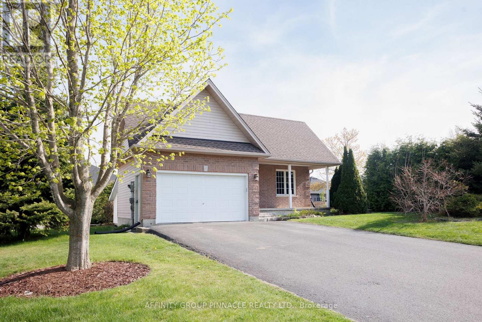 4 CHAMPLAIN BOULEVARD