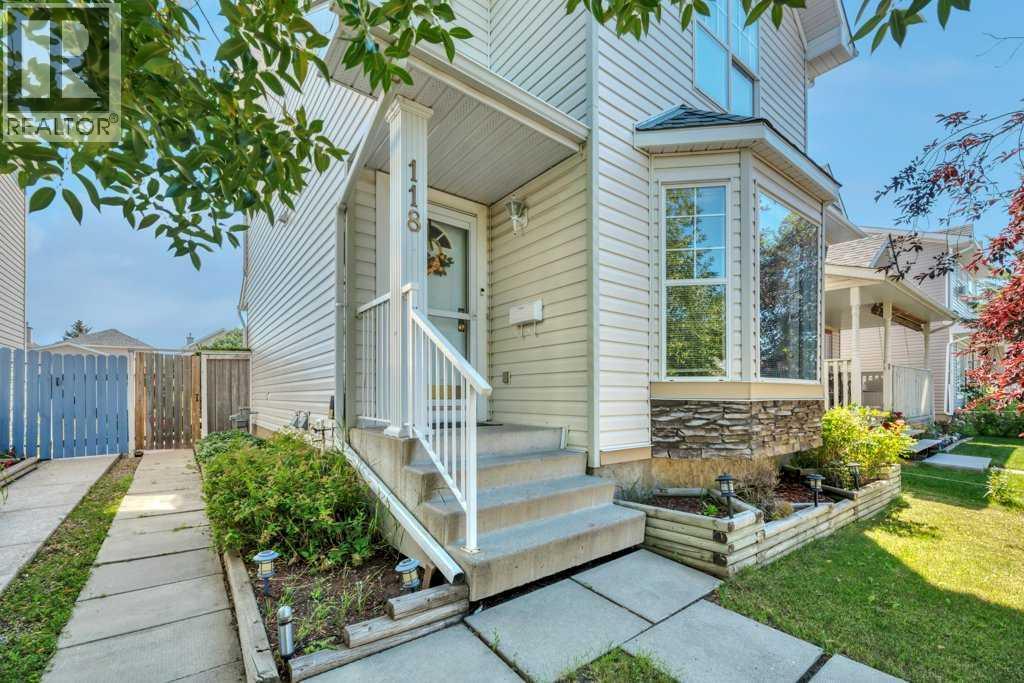 118 Tarington Close NE