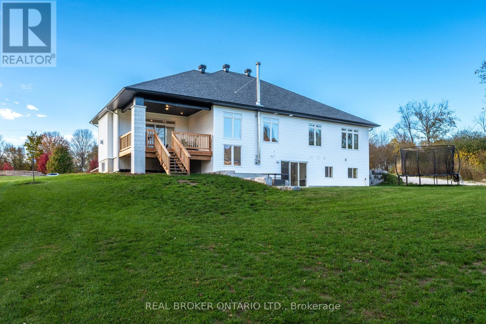 119 ERNEST WAY
