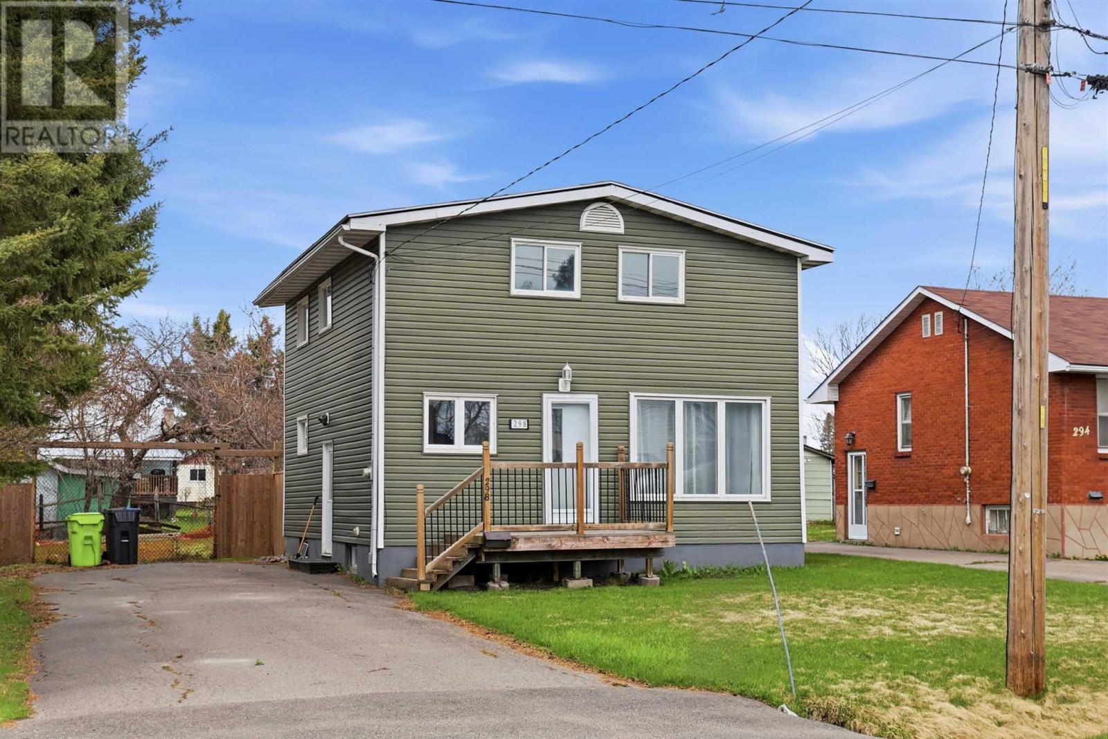 Photo 1 of 36 — 298 Hampton RD, Sault Ste. Marie, ON P6C2N7