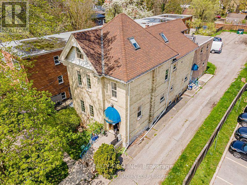136 ELMWOOD AVENUE E