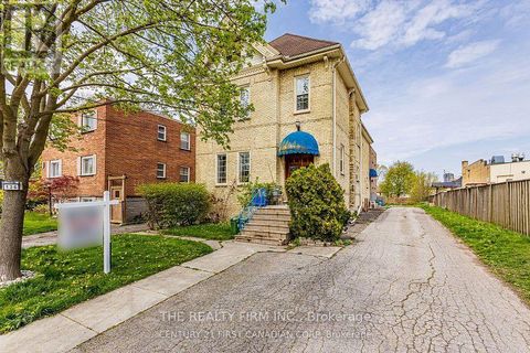 136 ELMWOOD AVENUE E London South (South F) ON N6C1J6