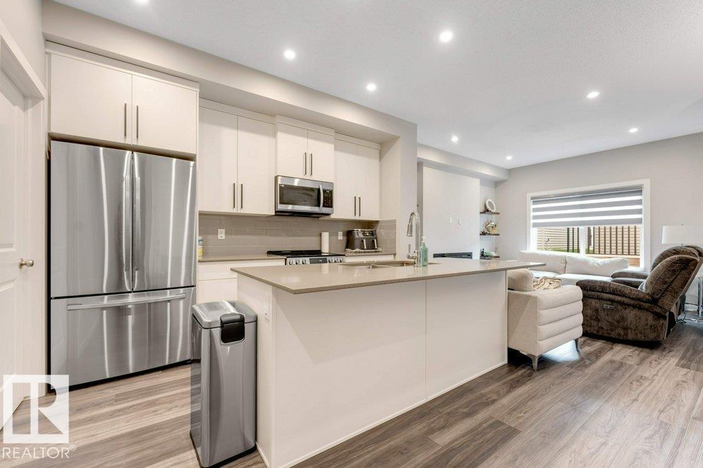 213 CHARLESWORTH DR SW