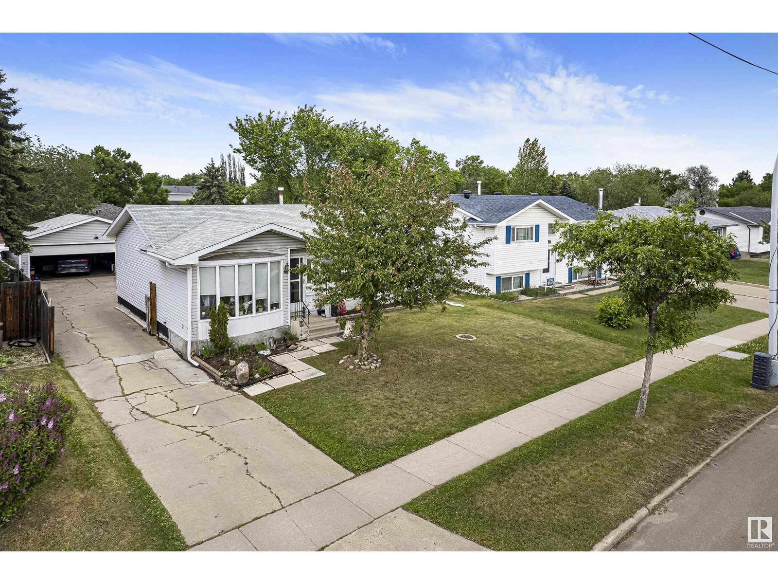 5940 149 AV NW