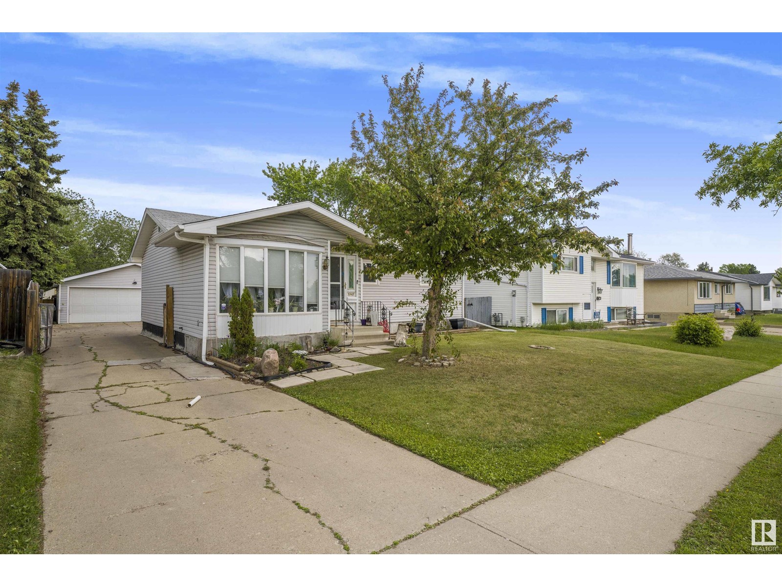 5940 149 AV NW