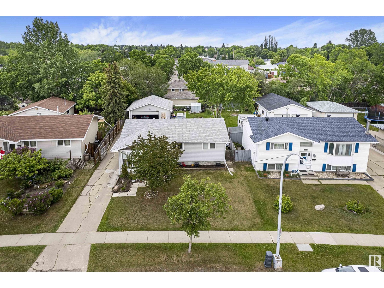 5940 149 AV NW