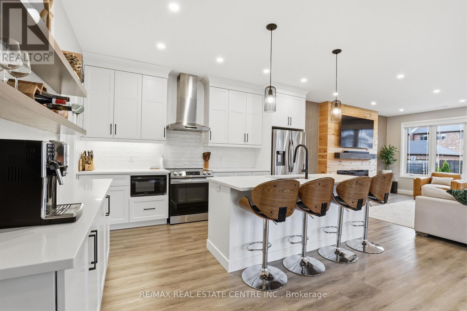95 DALLAN DRIVE