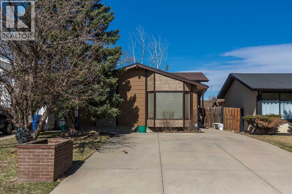 78 Pensacola Court W