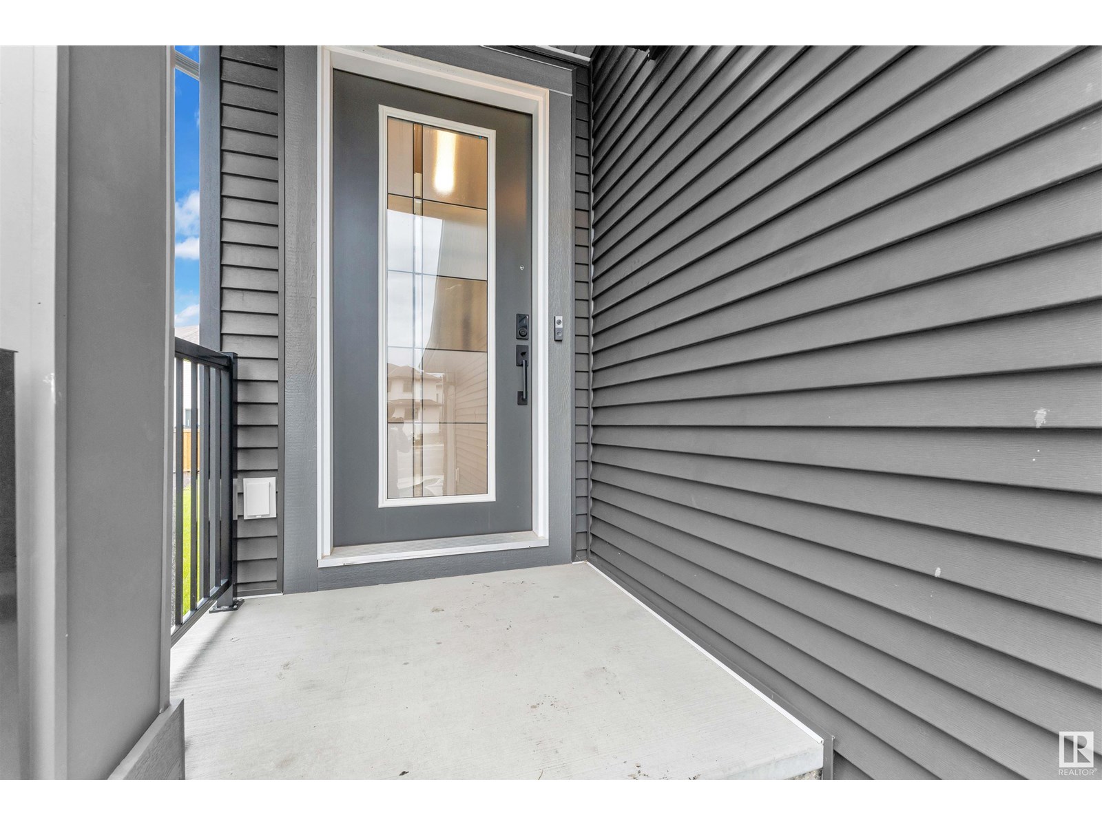 2029 13A AV NW