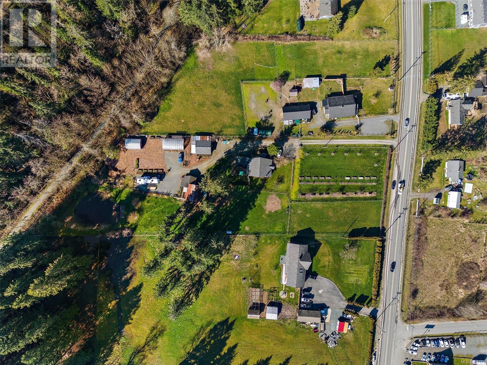3574 Cowichan Lake Rd