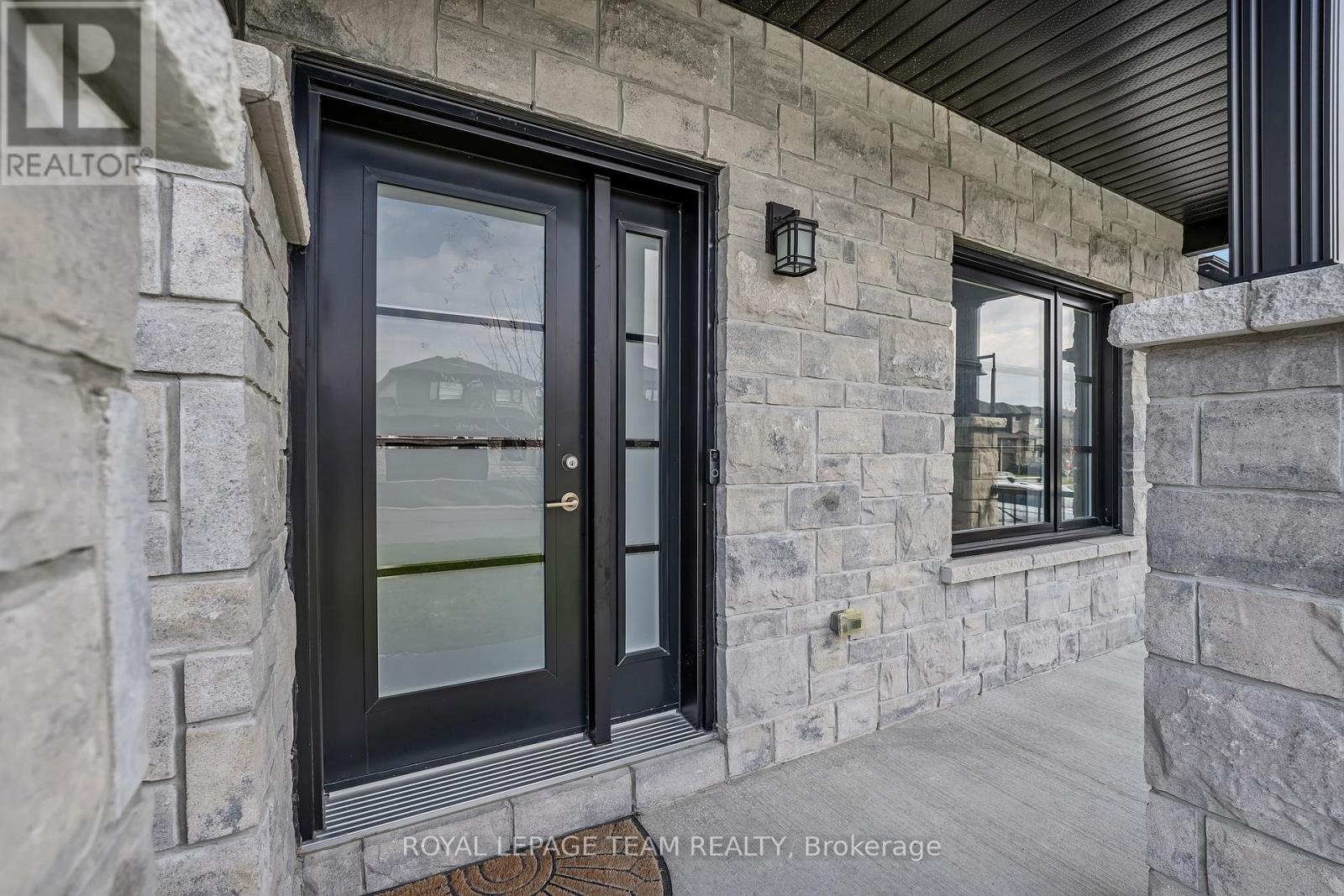 340 MOONLIGHT DRIVE