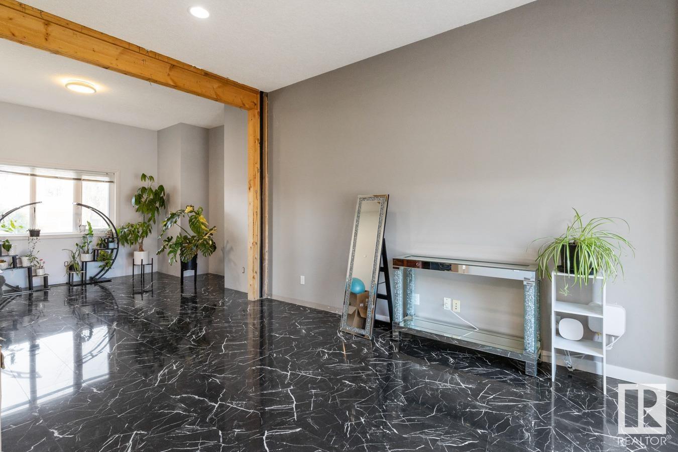 24 AUGUSTA FAIRWAY CR