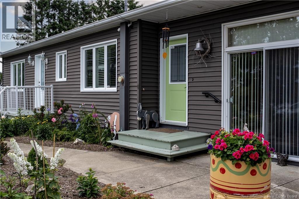 16 Beaulieu Street - Photo 2