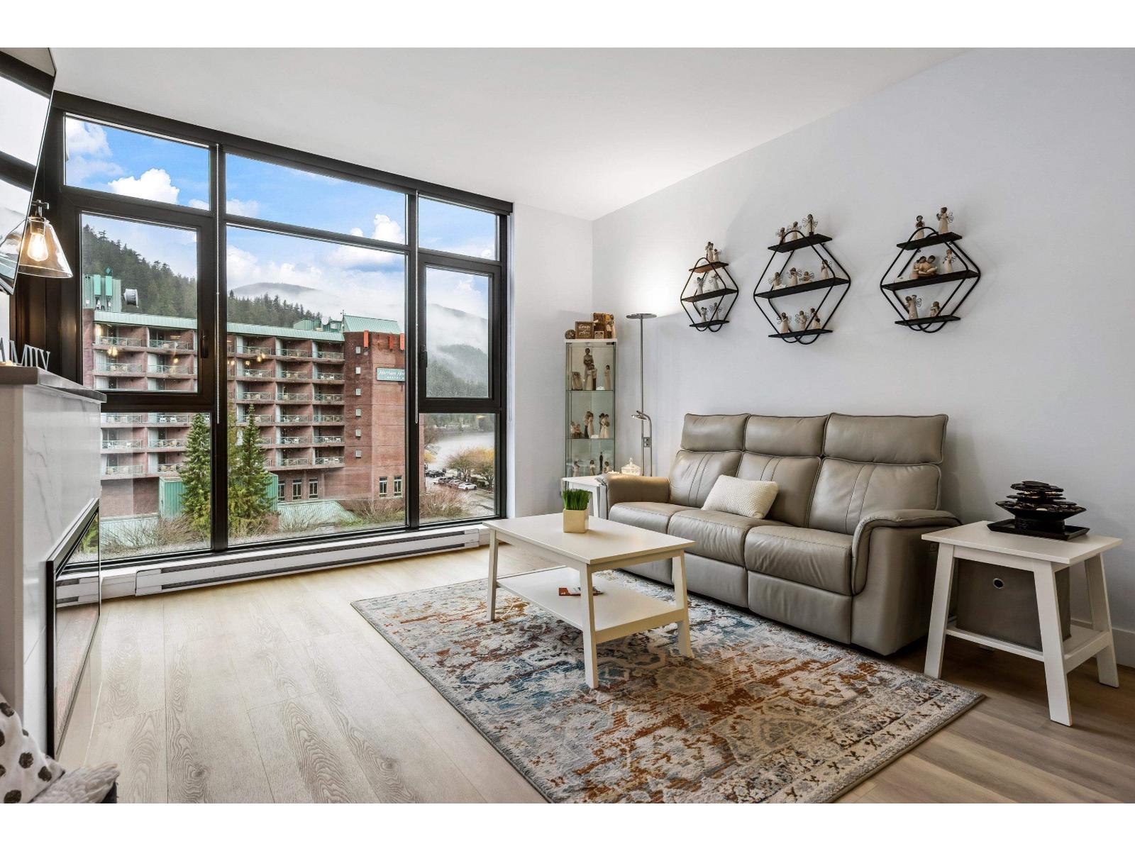 608 120 ESPLANADE AVENUE|Harrison Hot Springs