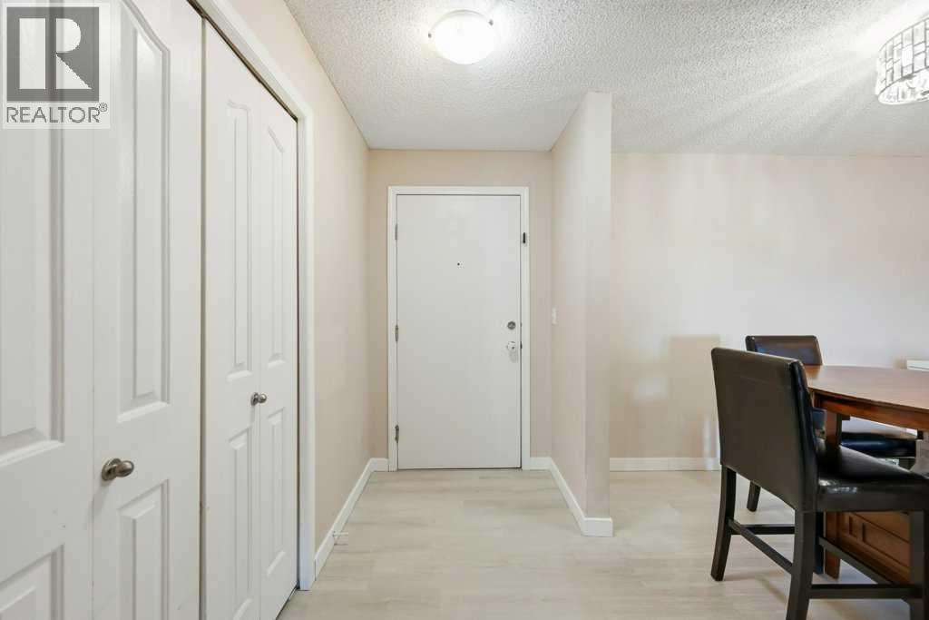 3305, 60 Panatella Street NW