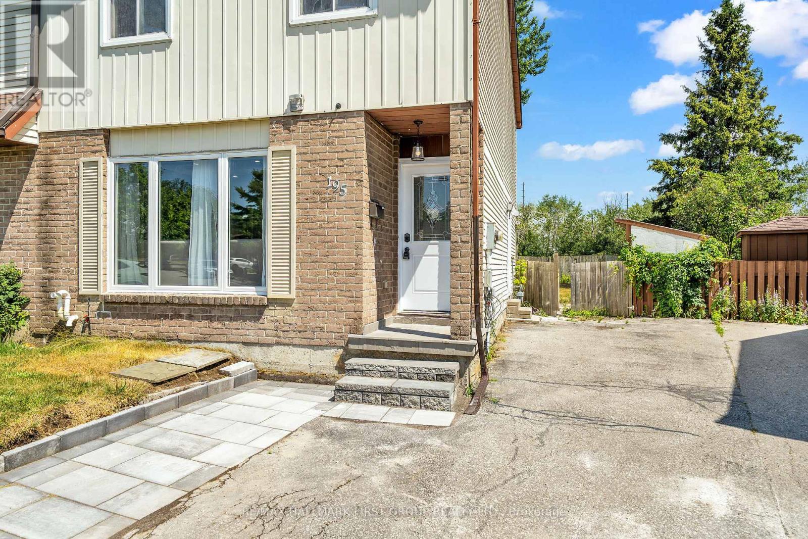 195 CASTLEBAR CRESCENT