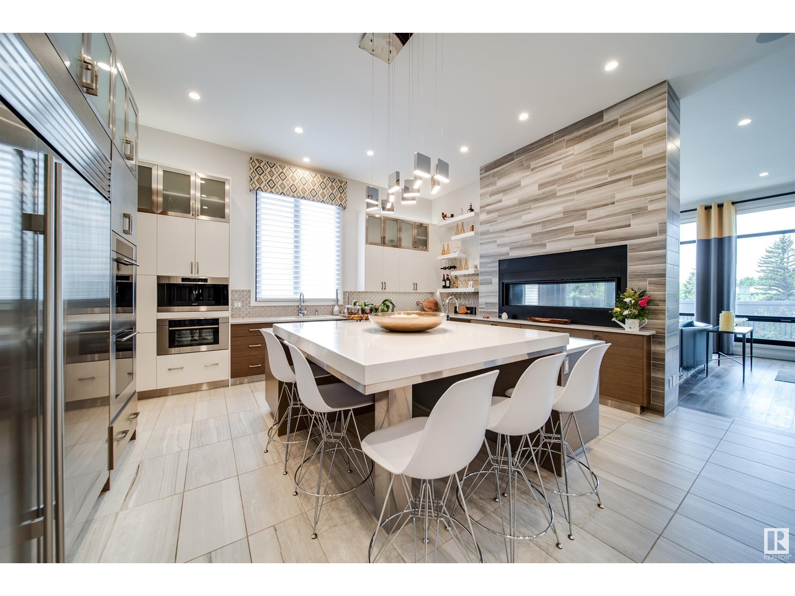 672 180 ST SW