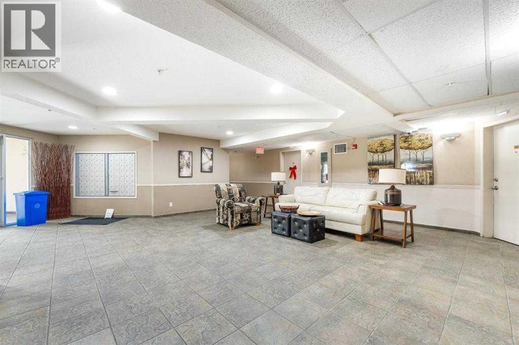 1406, 12 Cimarron Common
