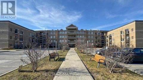 2213 - 481 RUPERT AVENUE Whitchurch-Stouffville (Stouffville) ON L4A1T4