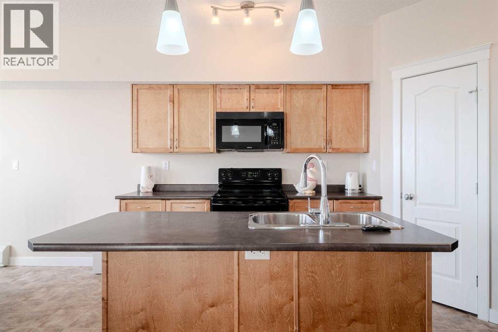 1202, 2370 Bayside Road SW