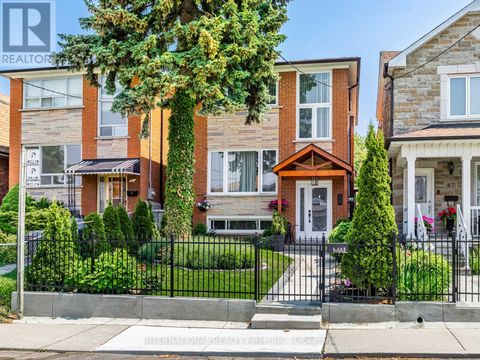 49 LAPP STREET Toronto (Rockcliffe-Smythe) ON M6N3W5