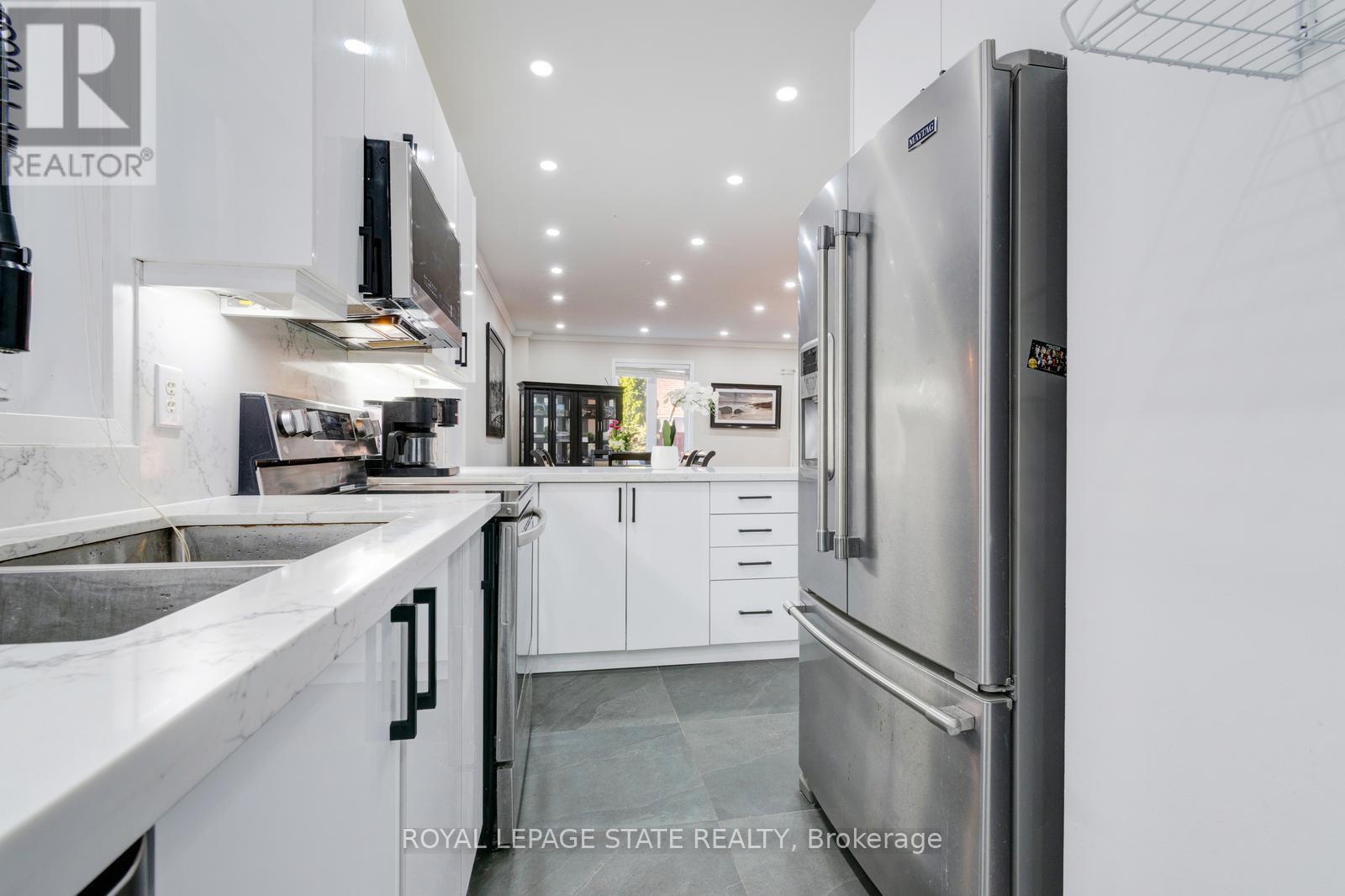 33 PANORAMA WAY