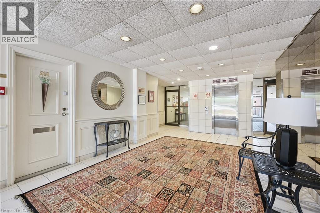 36 HAYHURST Road Unit# 329