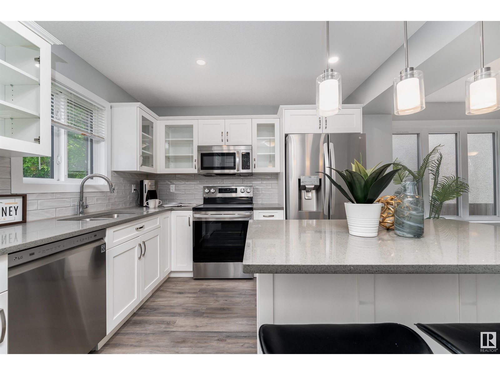 #1 12929 69 ST NW