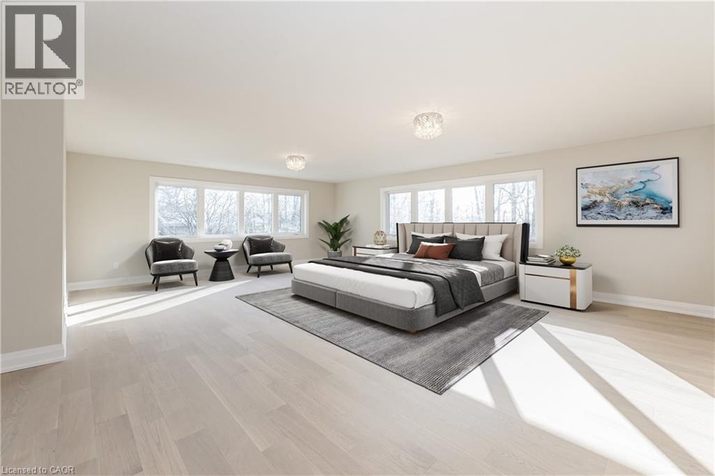 1105 MAIN Street E