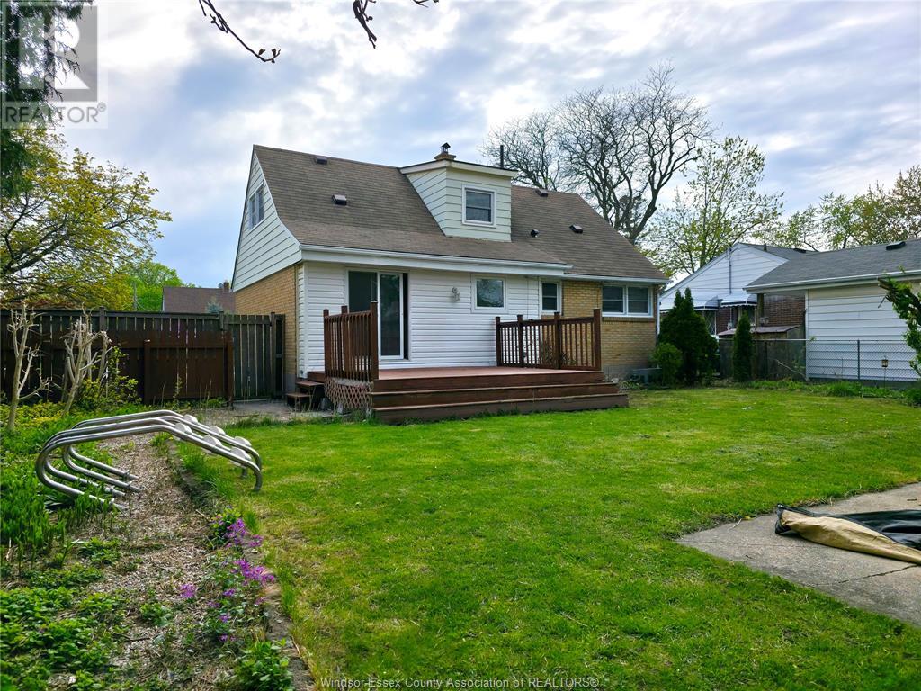 3672 MORRIS DRIVE