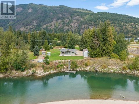 421 Hillier Road Sicamous BC V0E2V4