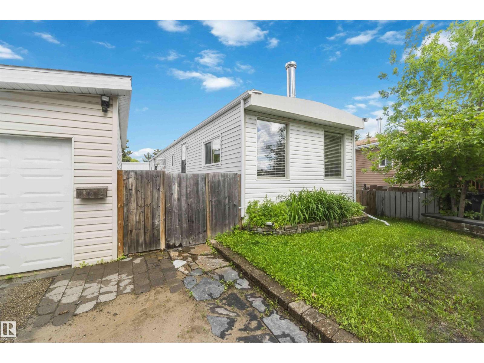 372 Evergreen PA NW NW