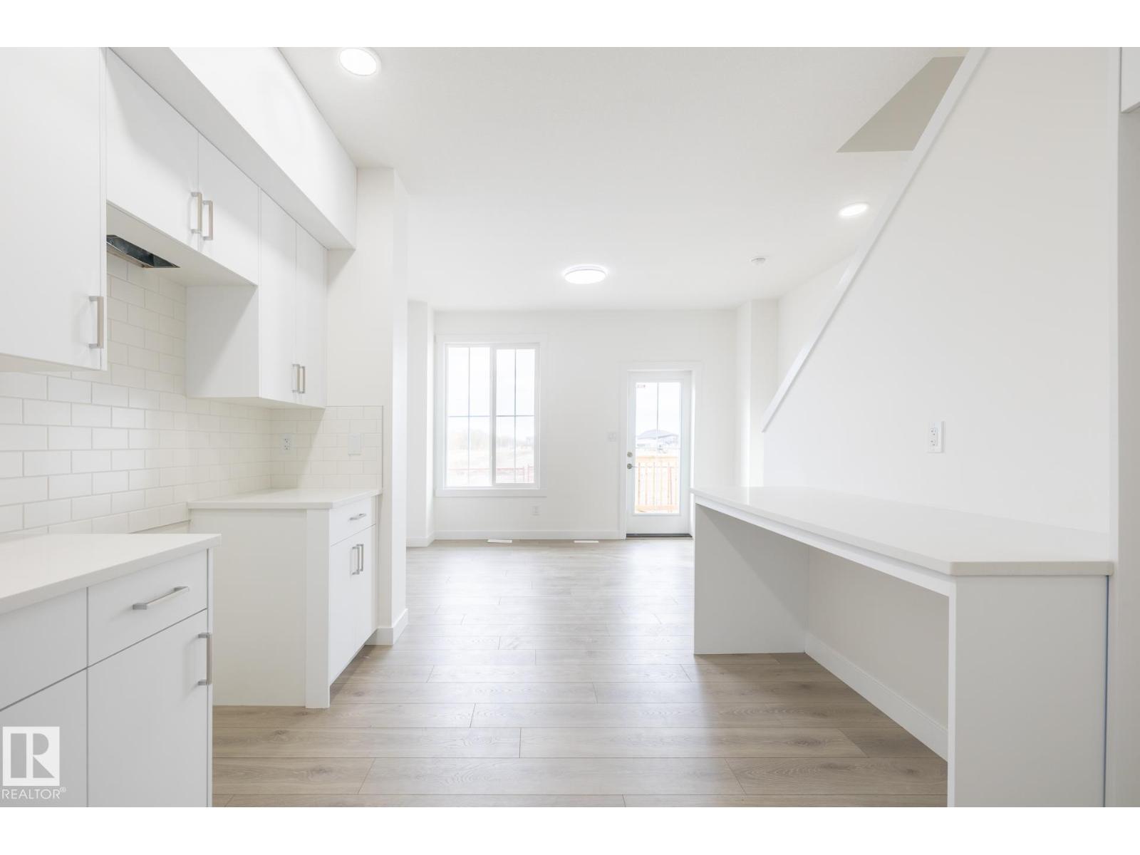 #26 7110 KESWICK CM SW