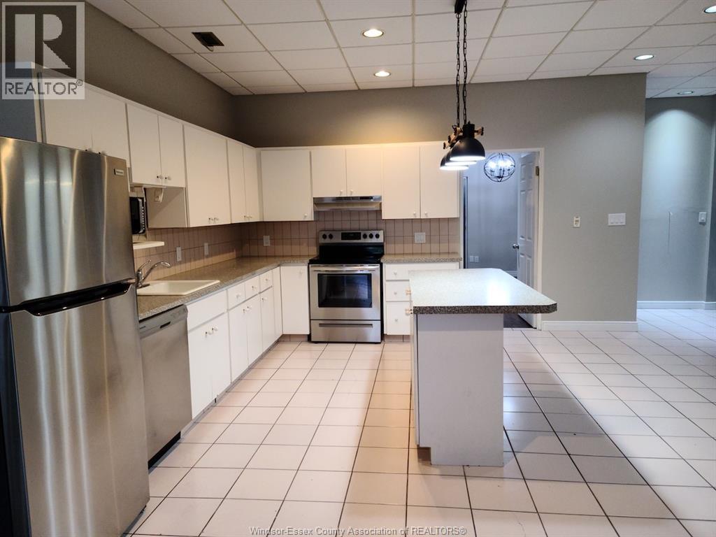 552-554 PITT STREET West