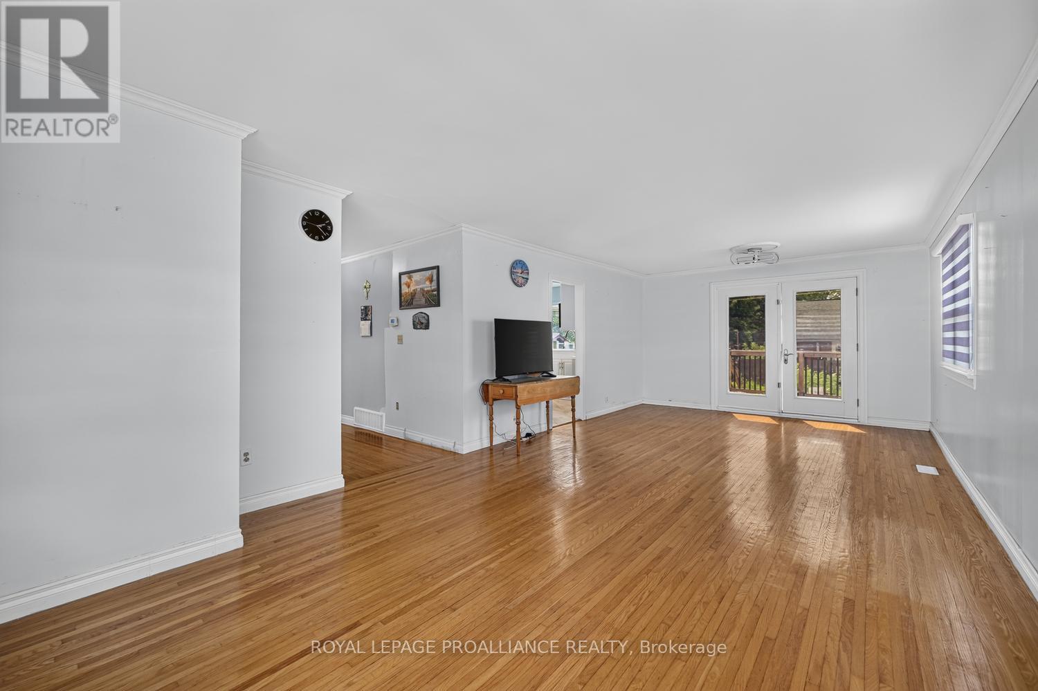 40 ALDERSHOT AVENUE