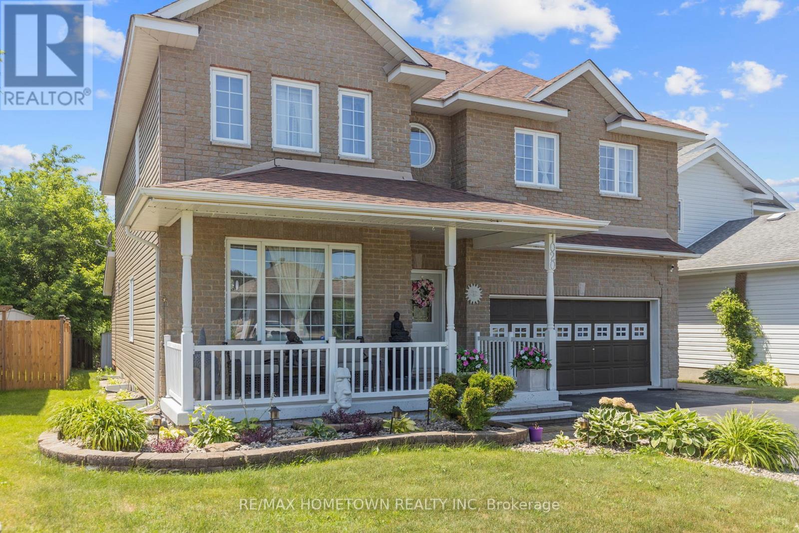 1020 CRESTWOOD DRIVE