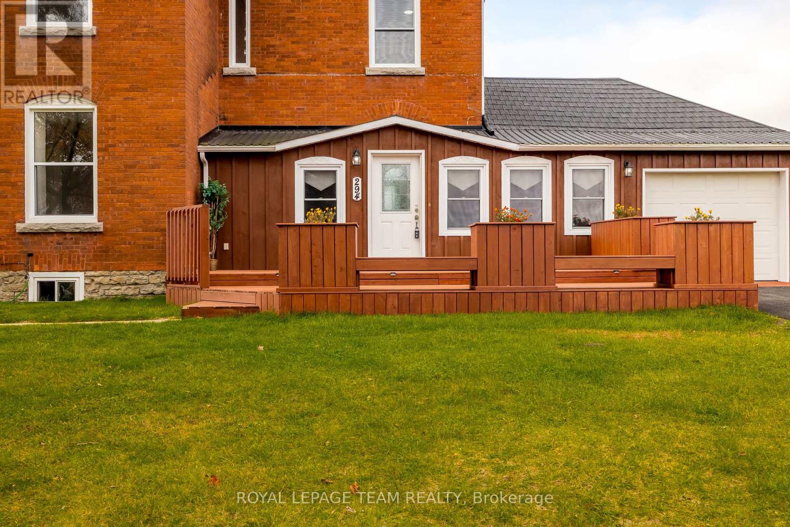 294 DUMBRILLE STREET