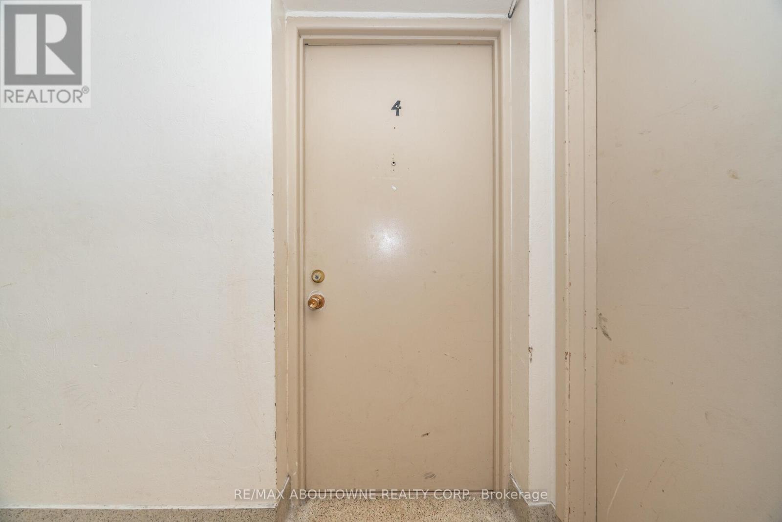 4 - 2144 LILNAN COURT