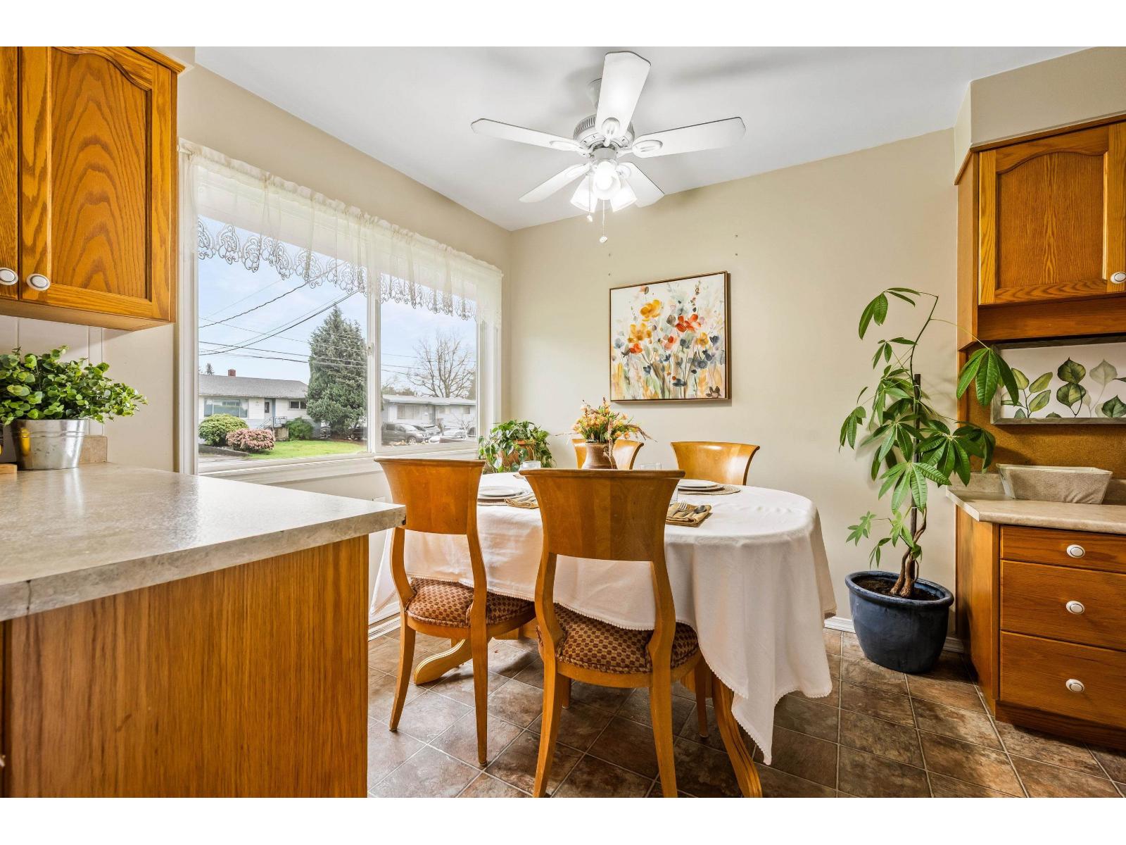 9269 CARLETON STREET|Chilliwack Proper East