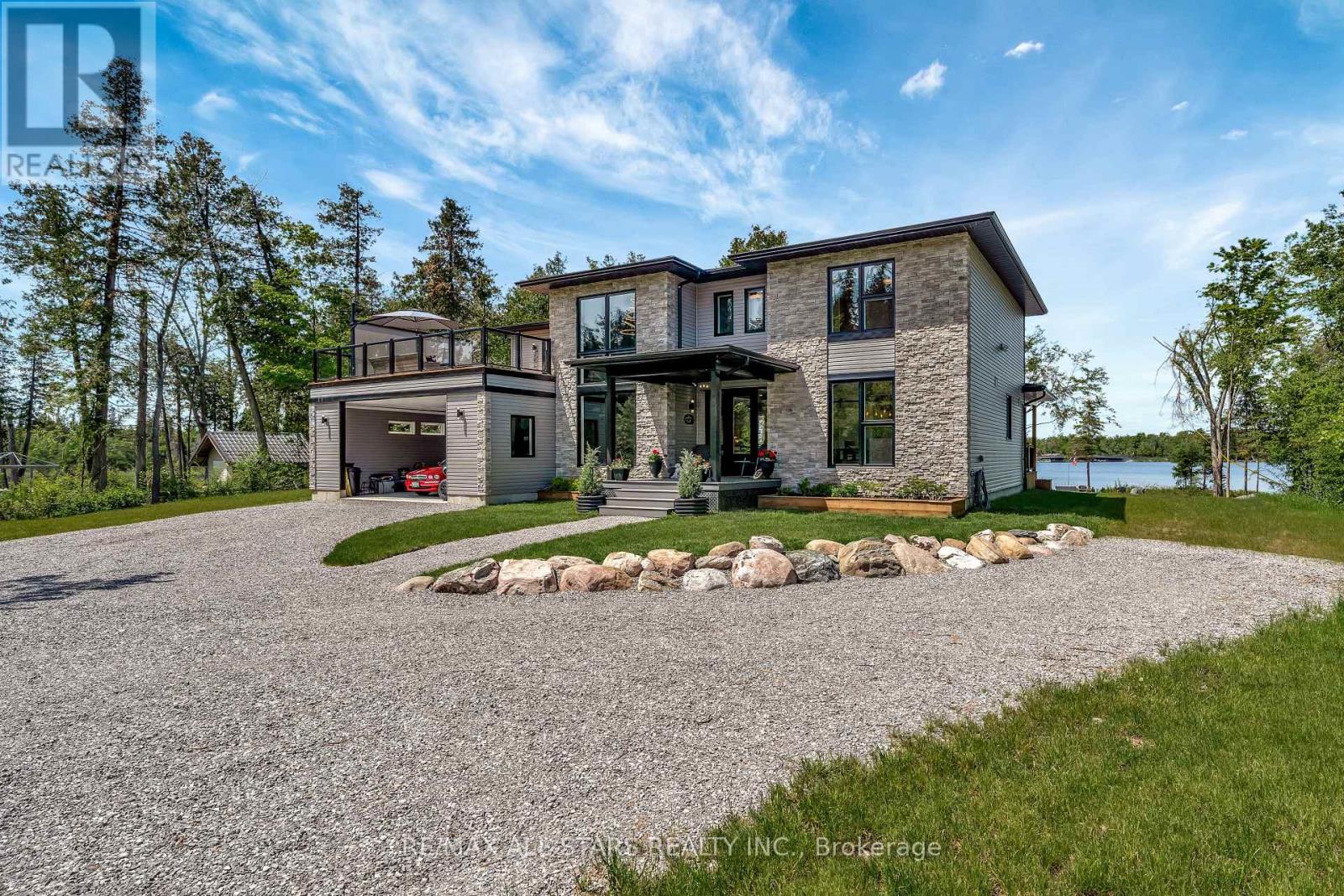 15 BERRY LANE